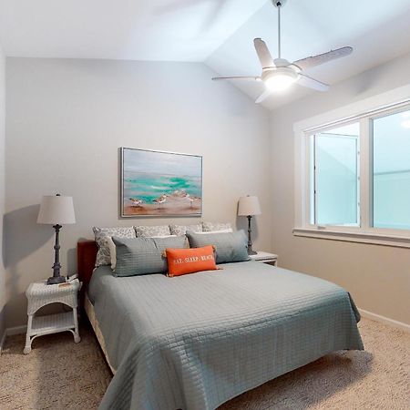 Beachwalk Pine Knoll Shores Rom bilde