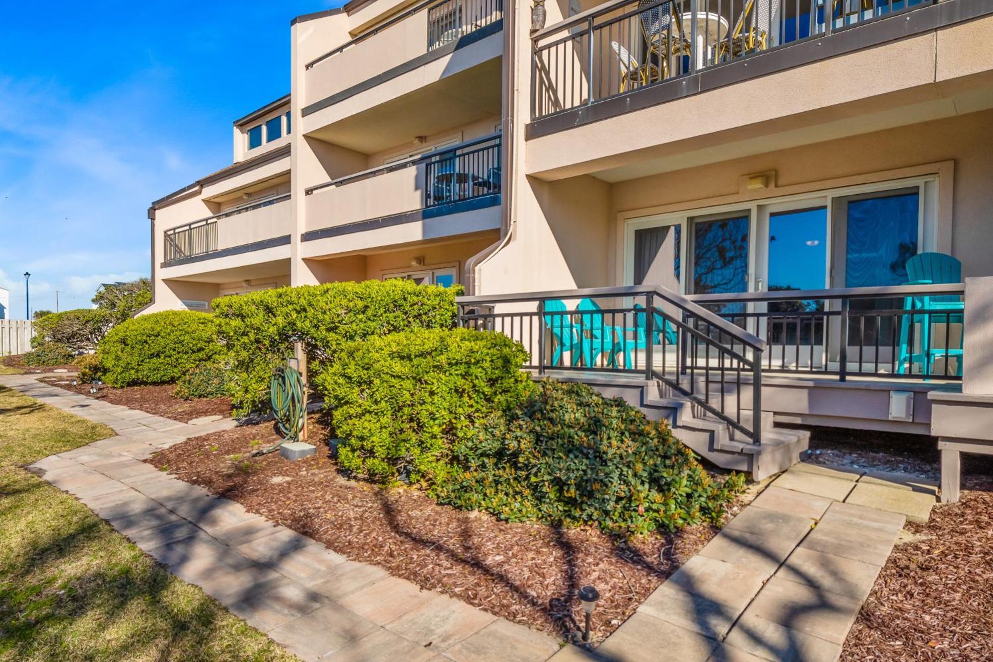 Beachwalk Pine Knoll Shores Rom bilde